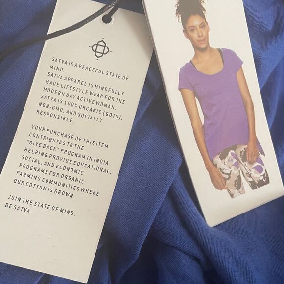 COPY - Satva Iris Easy Tee - Picture 5 of 5